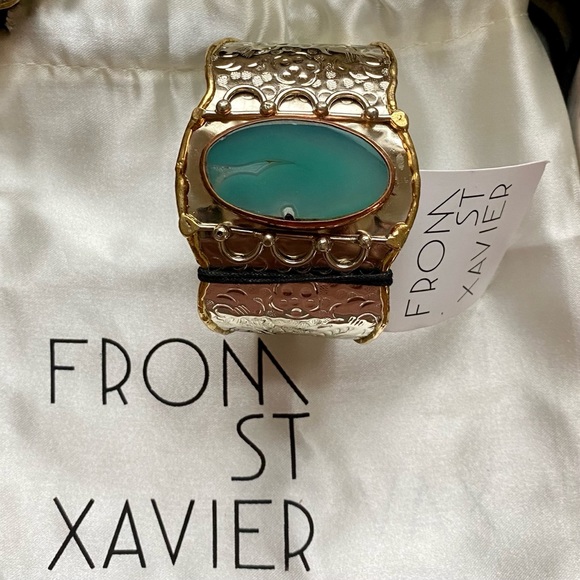 From St Xavier Sunasi Green Agate Cuff Bracelet - Picture 2 of 4